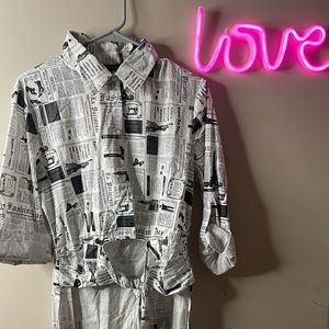 newspaper button up 🗞